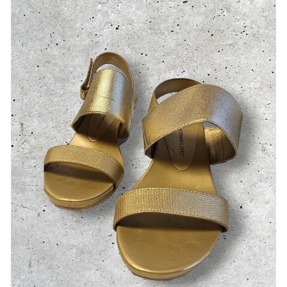 Isaac Mizrahi LIVE Gold Leather Double Strap Aubrey Wedge Sandal 8.M PREOWNED - Picture 2 of 13